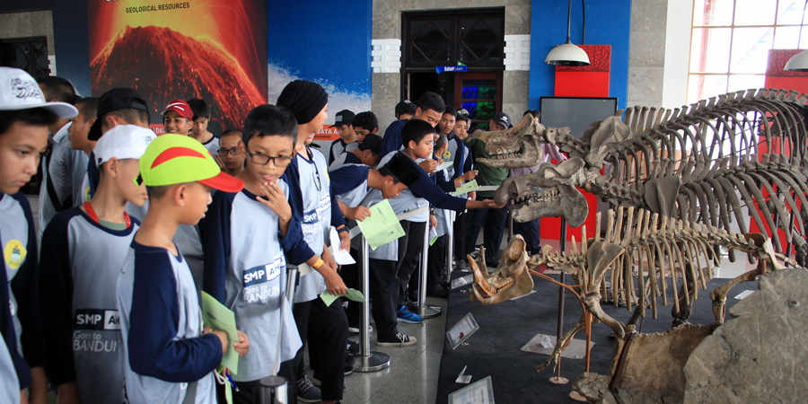 Proposal study tour smp ke bandung 05 image
